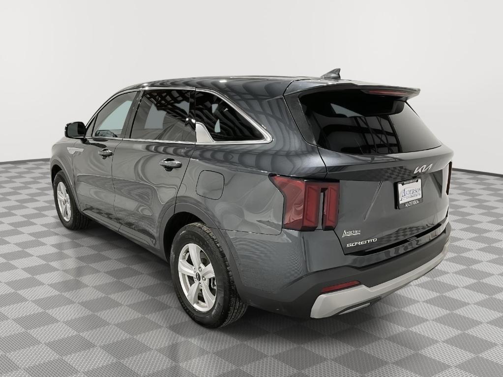 used 2024 Kia Sorento car, priced at $26,900