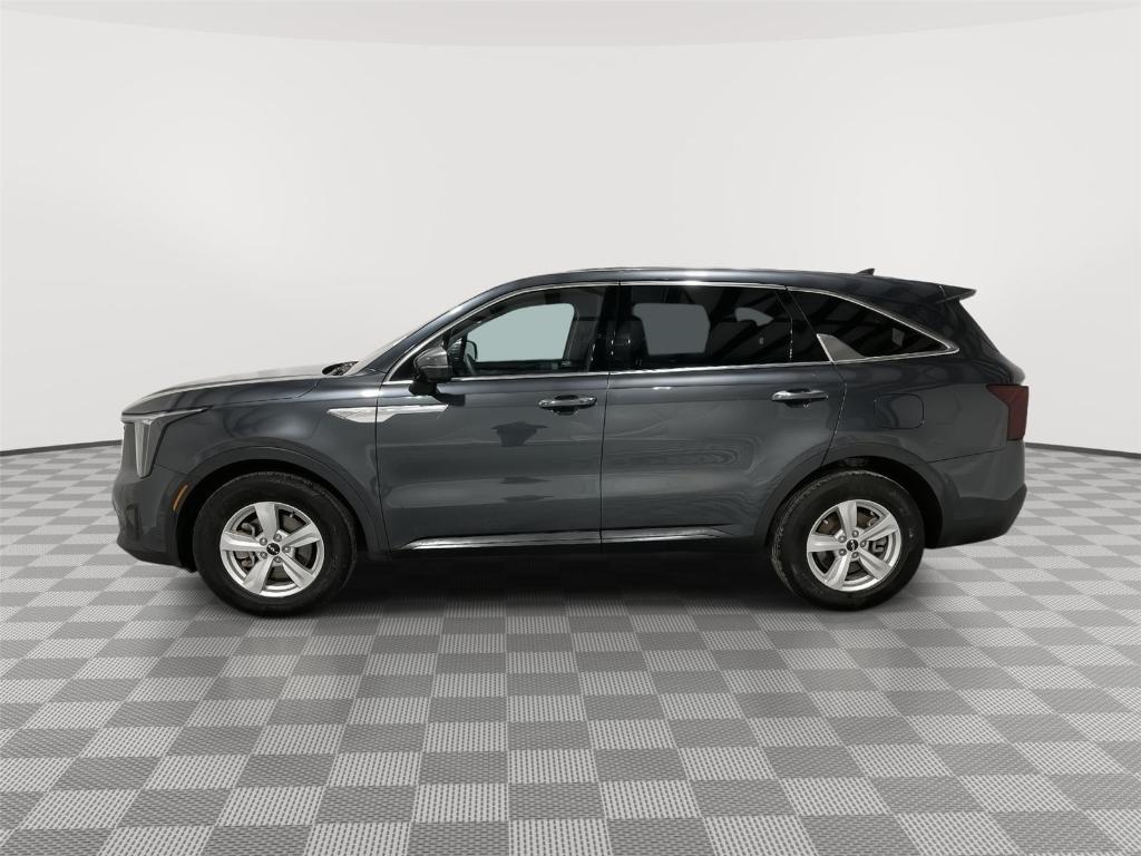 used 2024 Kia Sorento car, priced at $26,900