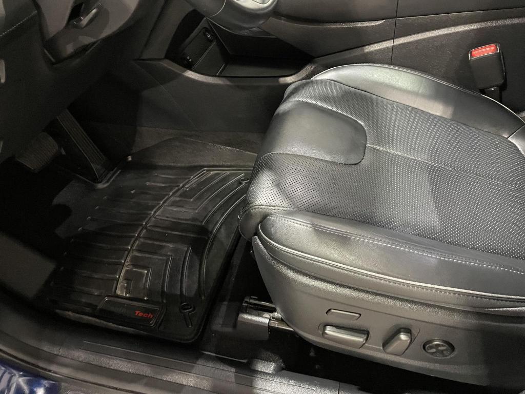 used 2021 Hyundai Santa Fe car, priced at $27,900