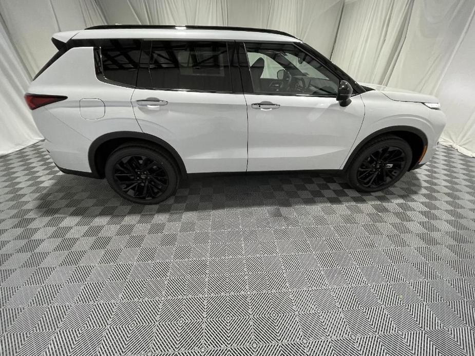 new 2024 Mitsubishi Outlander car, priced at $36,068