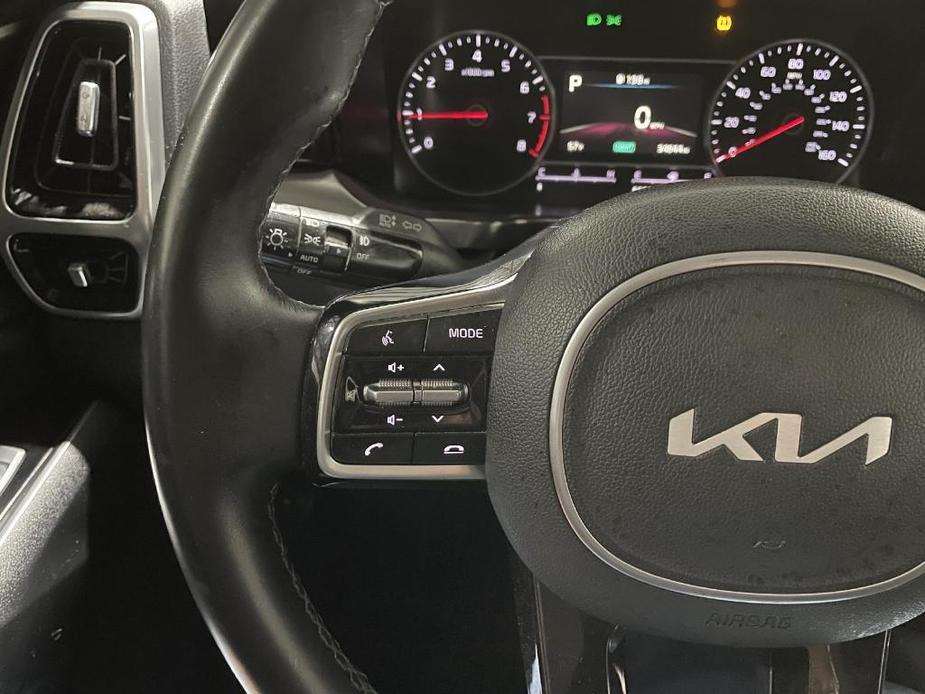 used 2022 Kia Sorento car, priced at $33,166