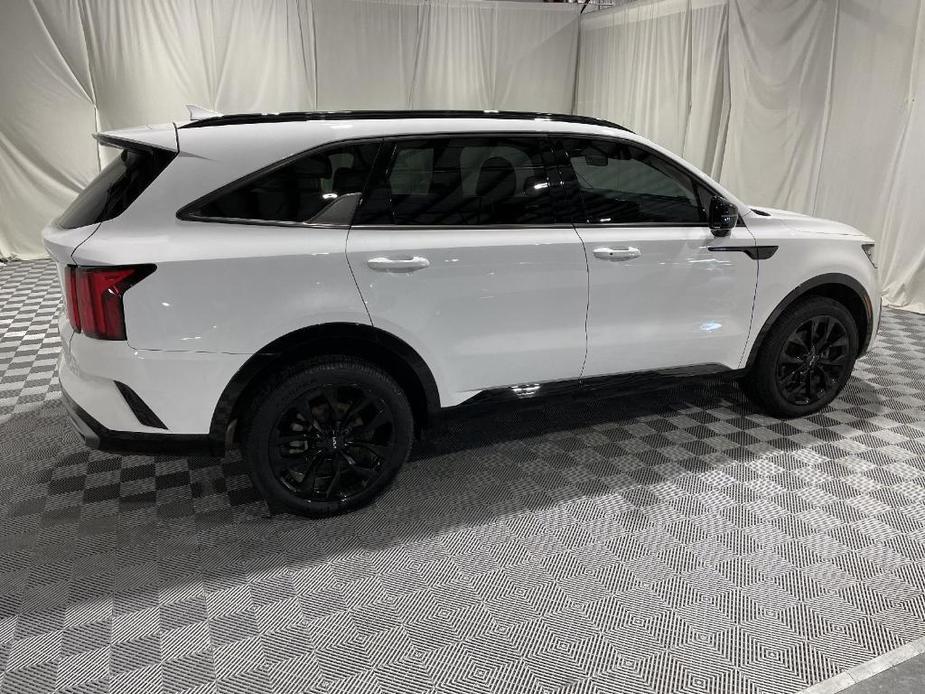 used 2022 Kia Sorento car, priced at $33,166