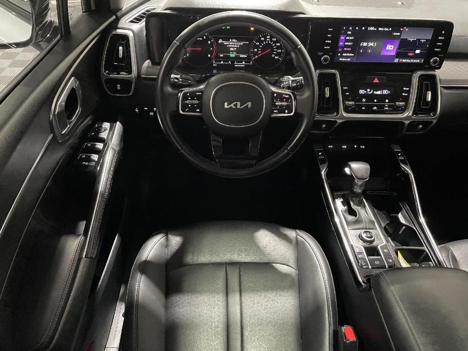 used 2022 Kia Sorento car, priced at $33,166