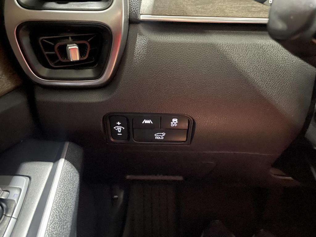 used 2023 Kia Sorento car, priced at $31,400