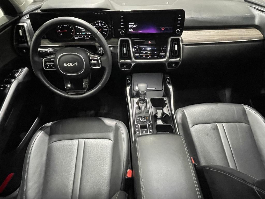 used 2023 Kia Sorento car, priced at $31,400