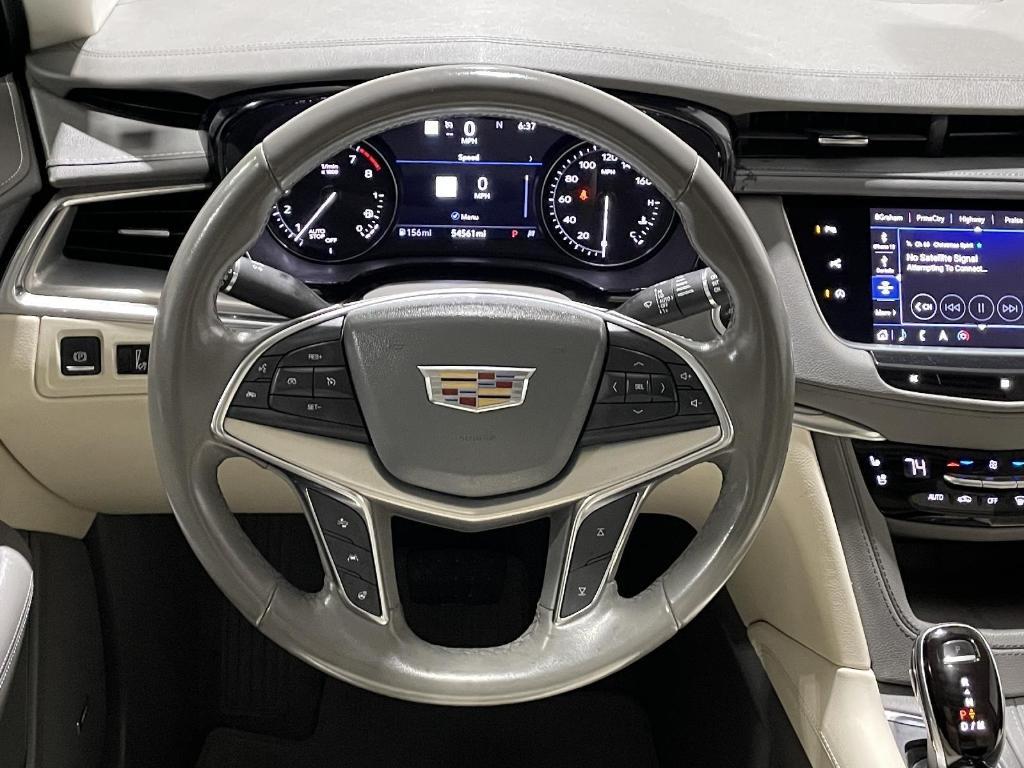 used 2020 Cadillac XT5 car, priced at $18,450