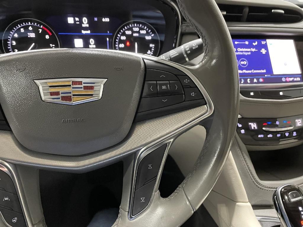 used 2020 Cadillac XT5 car, priced at $18,450