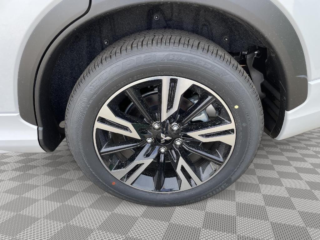 new 2024 Mitsubishi Eclipse Cross car, priced at $32,412
