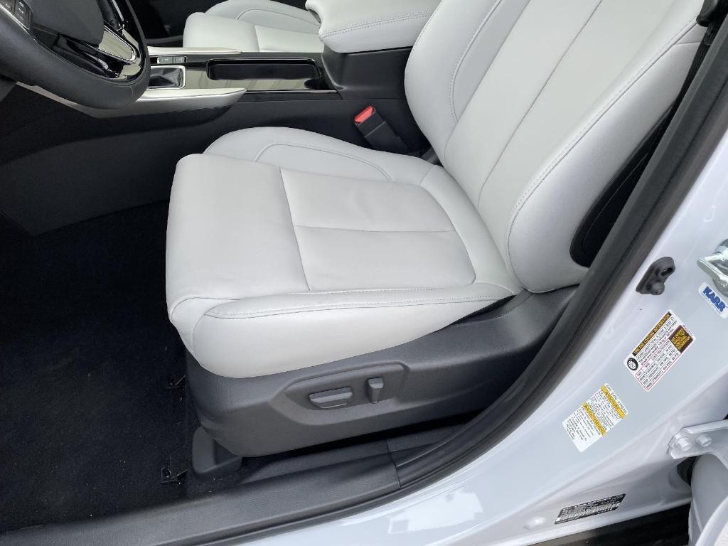 new 2024 Mitsubishi Eclipse Cross car, priced at $32,412