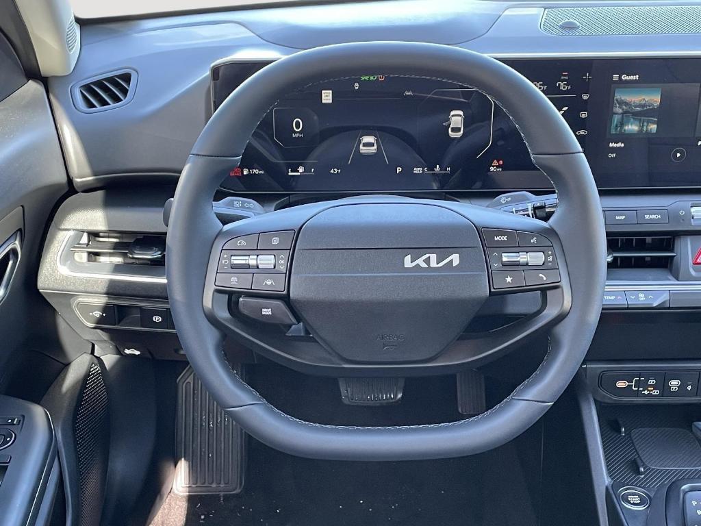 new 2025 Kia K4 car, priced at $22,662