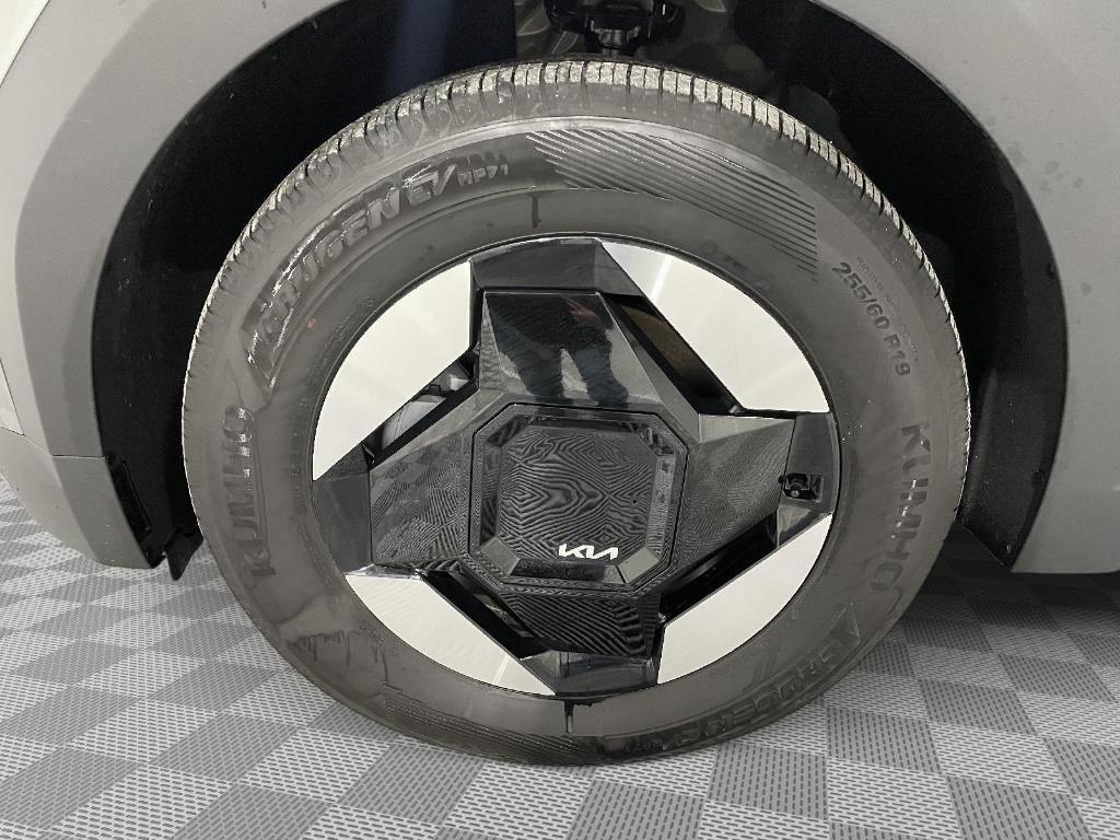 new 2024 Kia EV9 car, priced at $55,270