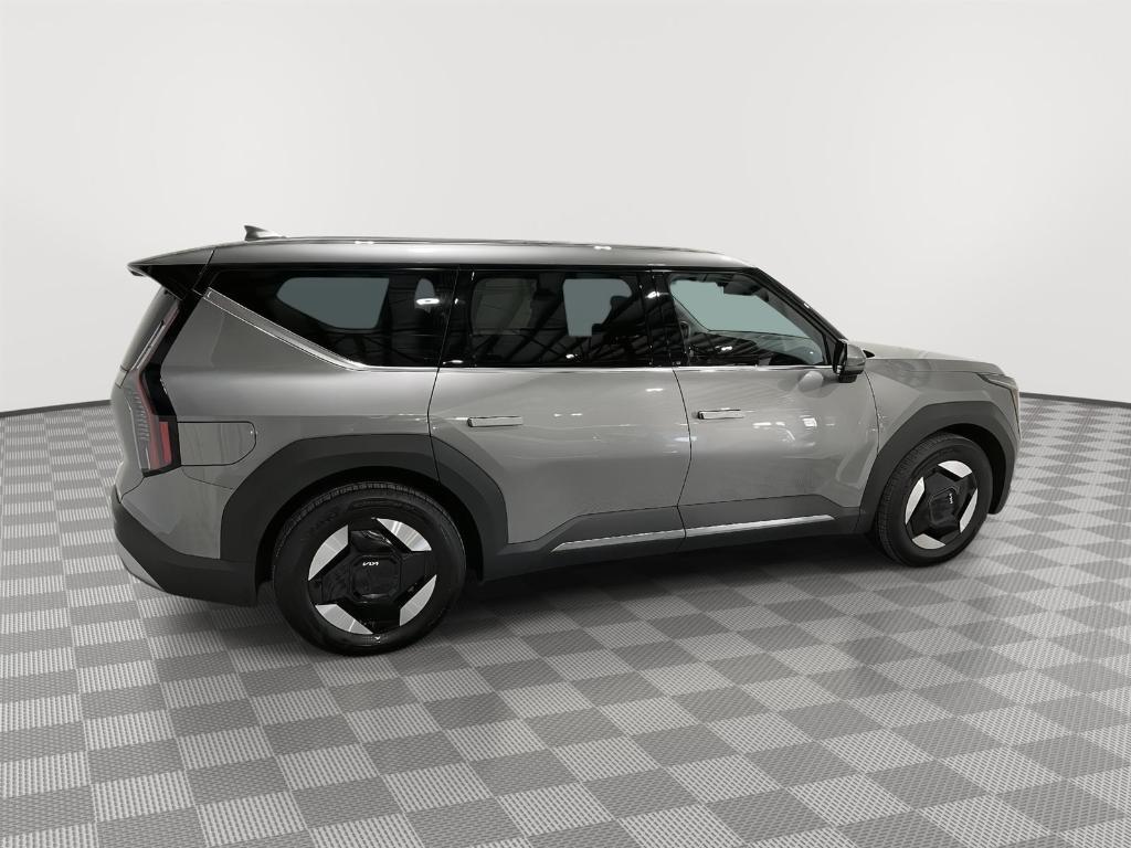 new 2024 Kia EV9 car, priced at $55,270