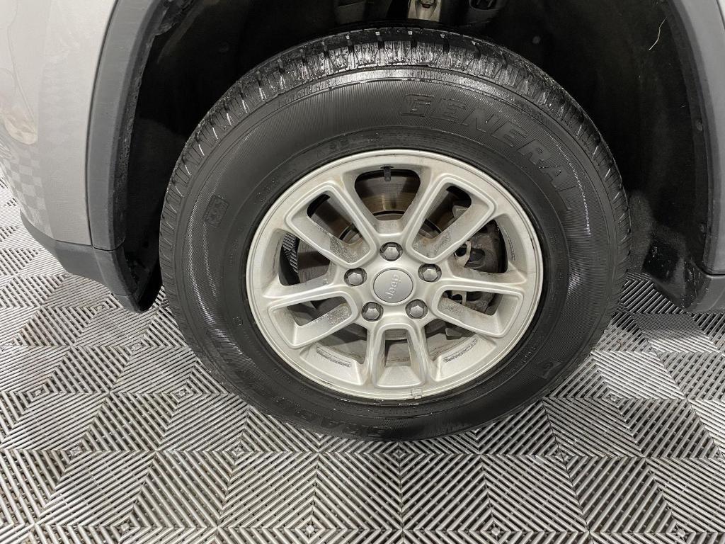used 2019 Jeep Grand Cherokee car, priced at $20,500