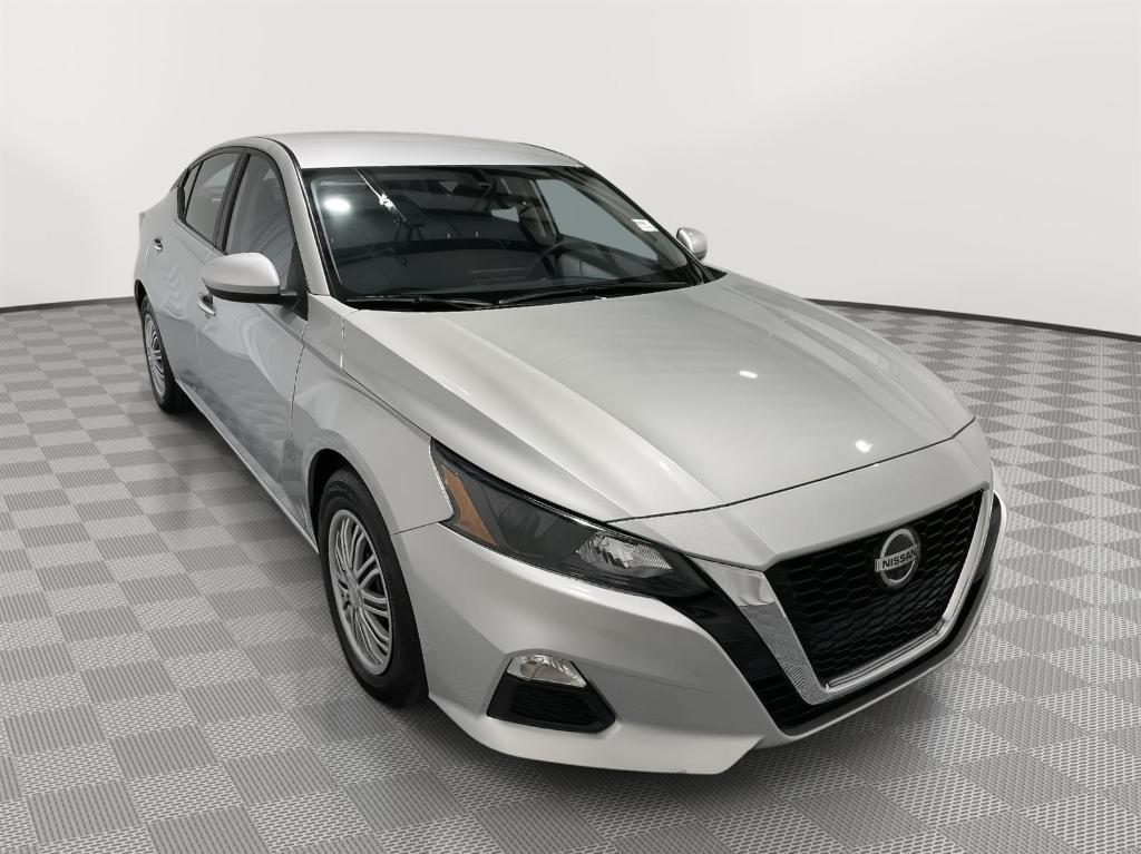 used 2022 Nissan Altima car, priced at $21,500