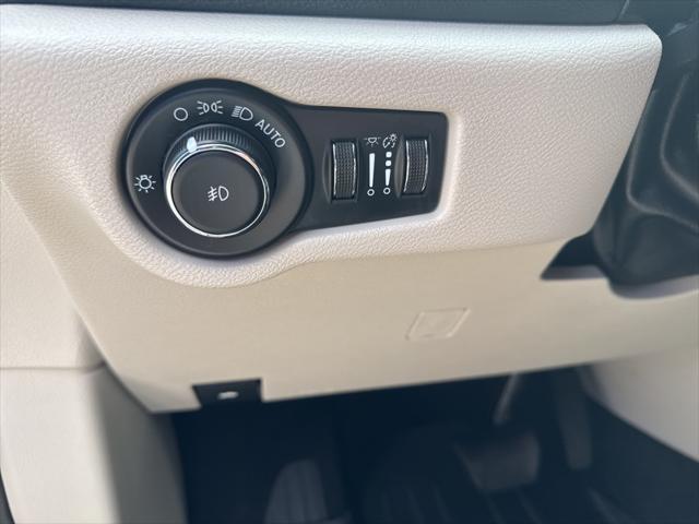 used 2023 Chrysler Pacifica car, priced at $36,488