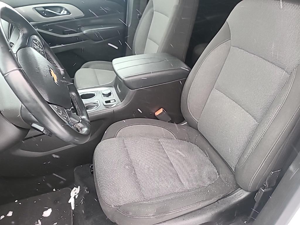 used 2023 Chevrolet Traverse car, priced at $27,988