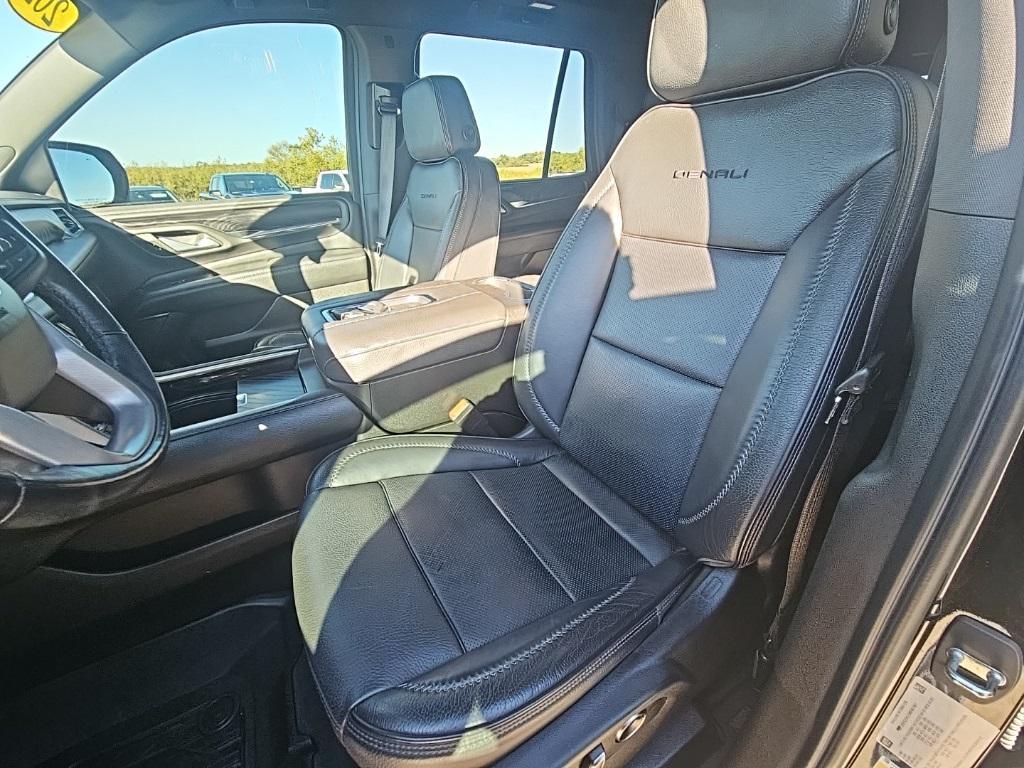 used 2021 GMC Yukon car, priced at $50,400