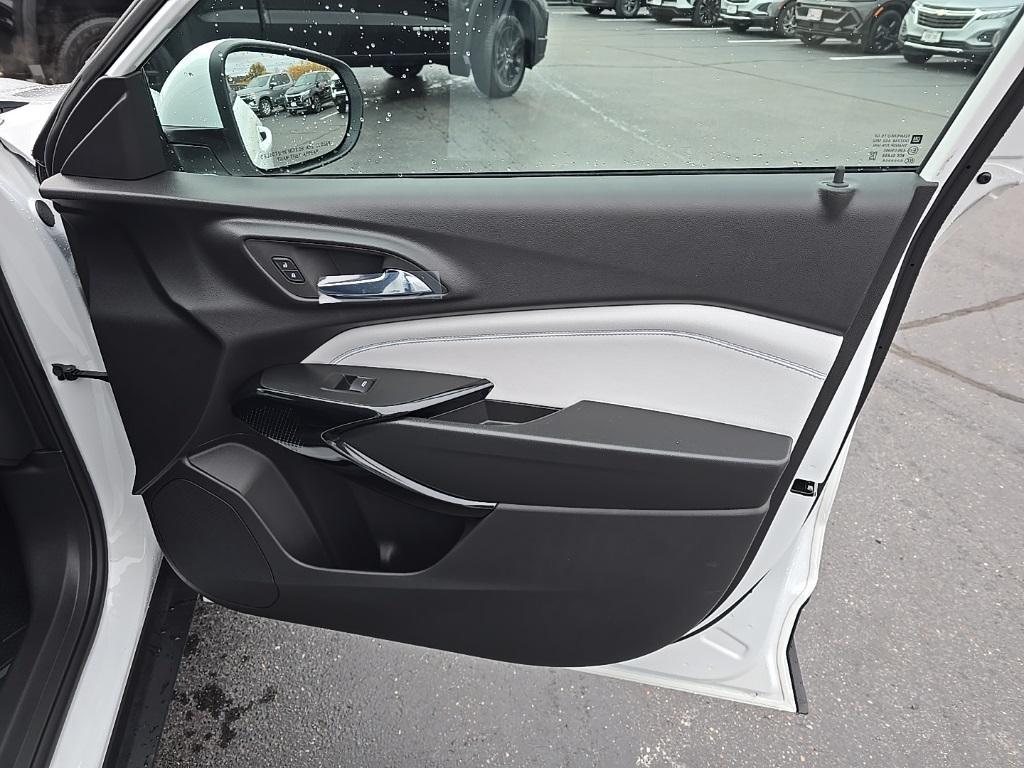 new 2026 Chevrolet Trax car, priced at $26,020