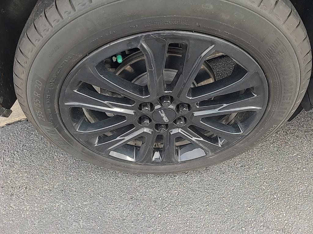 used 2023 GMC Acadia car, priced at $30,988