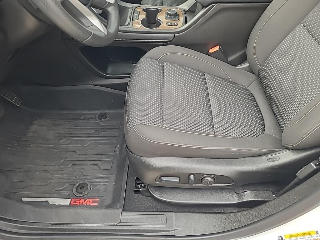 used 2023 GMC Acadia car, priced at $30,988