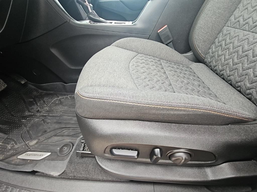 used 2023 Chevrolet Equinox car, priced at $24,468