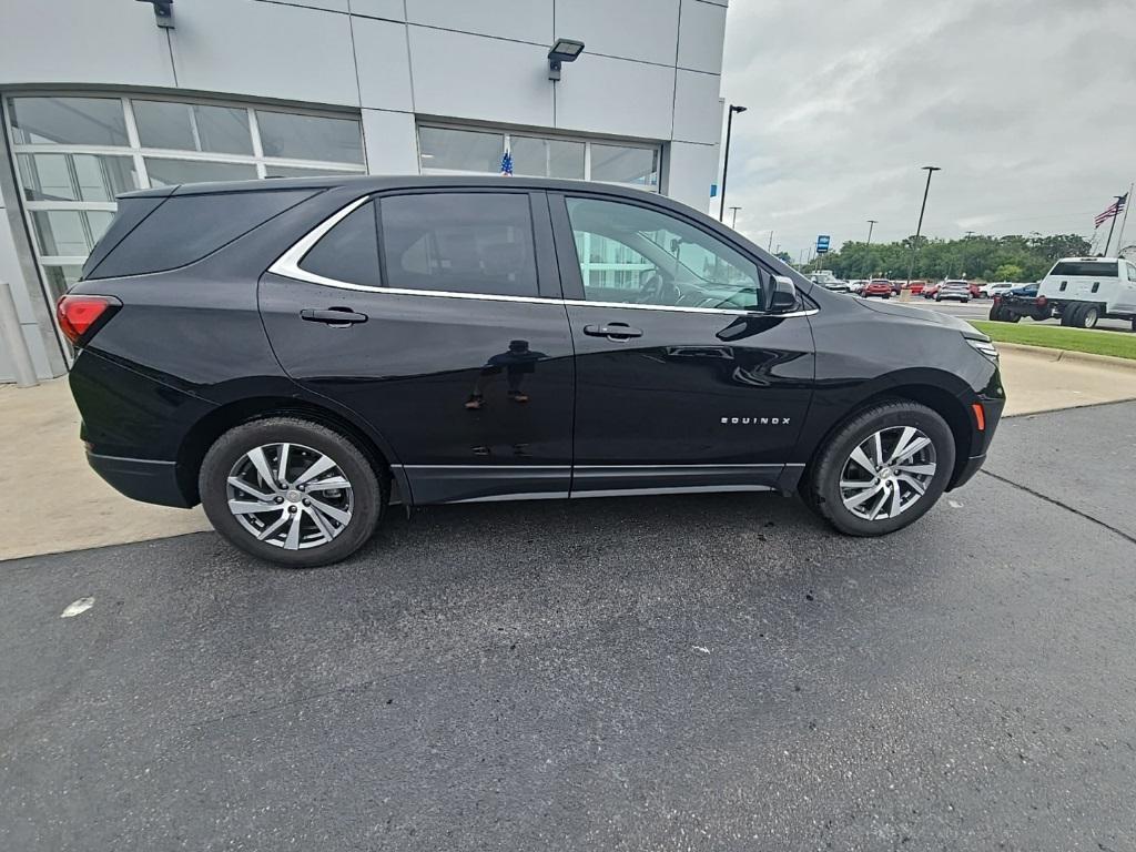 used 2023 Chevrolet Equinox car, priced at $24,468