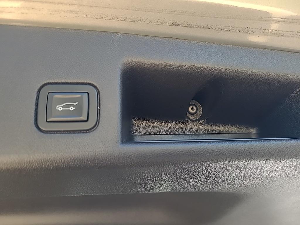 used 2018 Chevrolet Equinox car, priced at $15,988