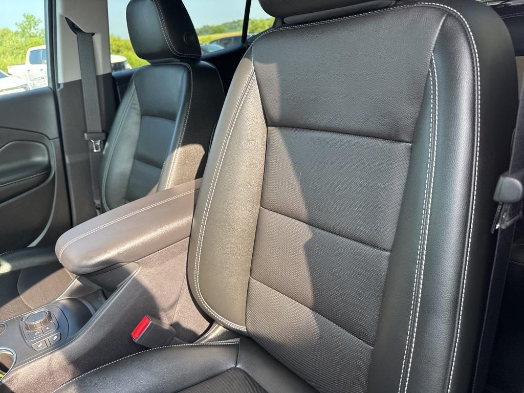 used 2024 GMC Terrain car, priced at $31,988