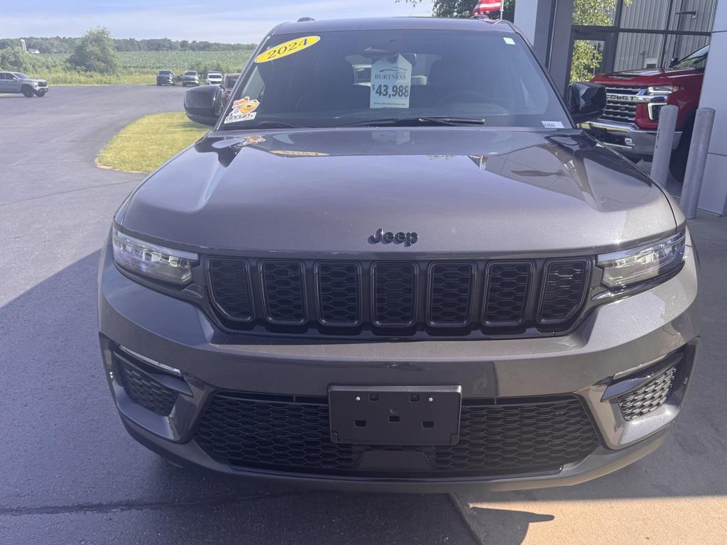 used 2024 Jeep Grand Cherokee car, priced at $40,923