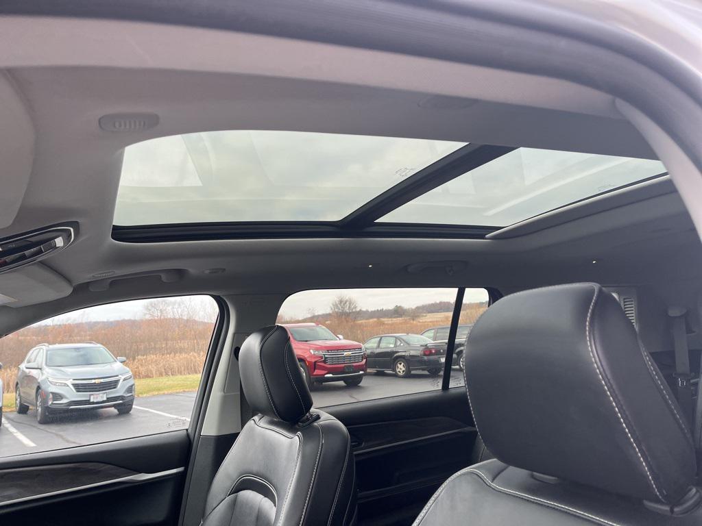 used 2022 Jeep Grand Cherokee L car, priced at $30,988