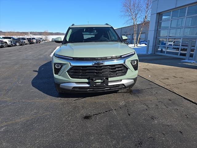 new 2025 Chevrolet TrailBlazer car, priced at $29,156