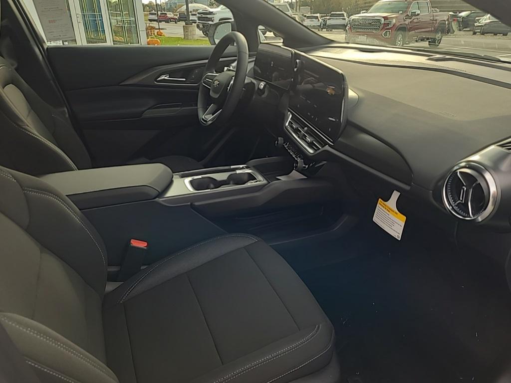 new 2026 Chevrolet Equinox EV car, priced at $34,390