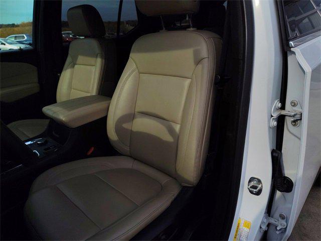 used 2023 Chevrolet Traverse car, priced at $28,975