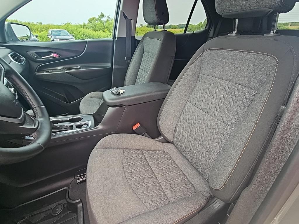 used 2023 Chevrolet Equinox car, priced at $25,988