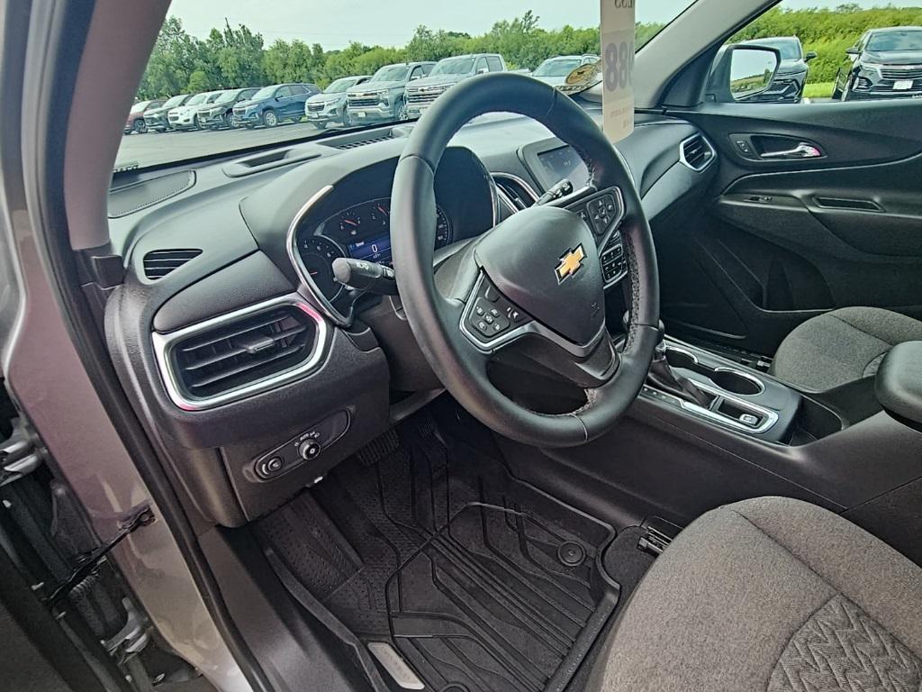 used 2023 Chevrolet Equinox car, priced at $25,988