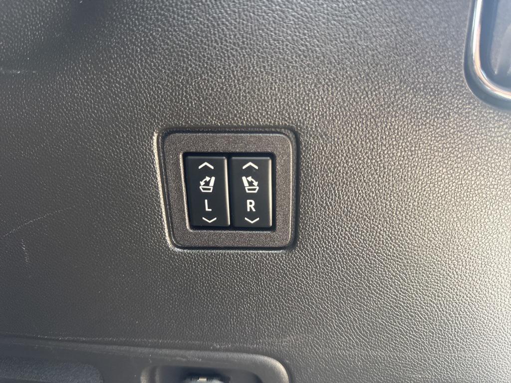 used 2023 Chevrolet Traverse car, priced at $45,768