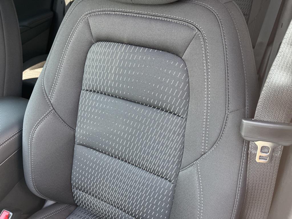 new 2026 Chevrolet Equinox car, priced at $29,275