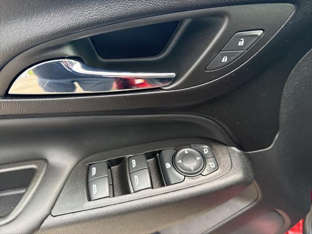 used 2023 Chevrolet Equinox car, priced at $25,988