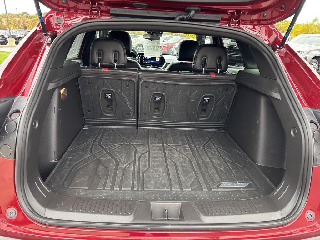 used 2025 Chevrolet Trax car, priced at $25,255