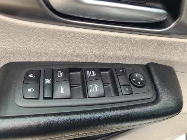 used 2022 Chrysler Pacifica car, priced at $23,400