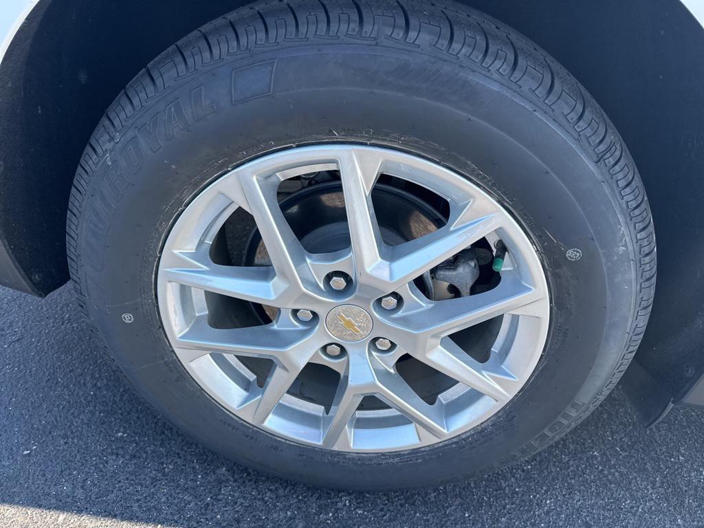 used 2022 Chevrolet Equinox car, priced at $22,795