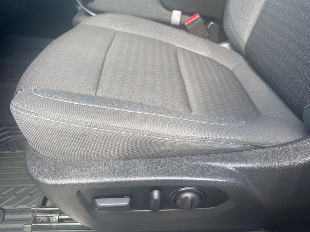 used 2022 Chevrolet Silverado 1500 car, priced at $38,526
