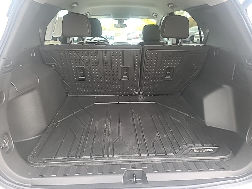 used 2022 Chevrolet Equinox car, priced at $22,988