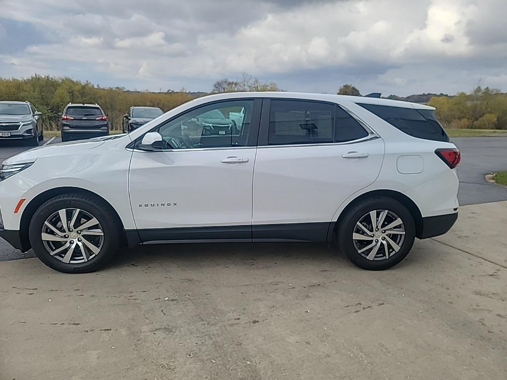 used 2022 Chevrolet Equinox car, priced at $22,988