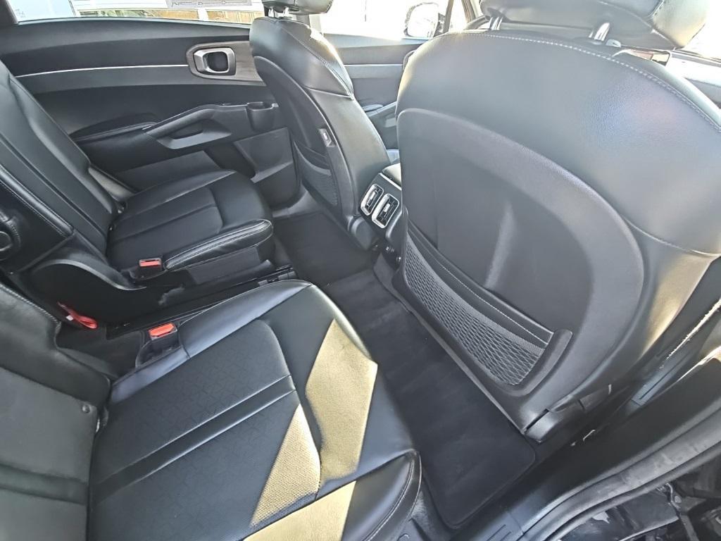 used 2021 Kia Sorento car, priced at $21,955