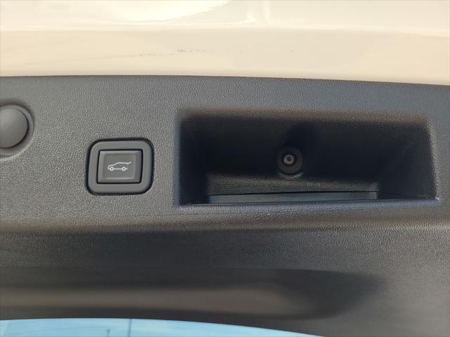 used 2023 Chevrolet Equinox car, priced at $26,441