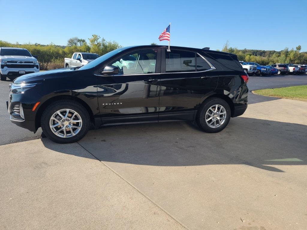used 2023 Chevrolet Equinox car, priced at $22,425