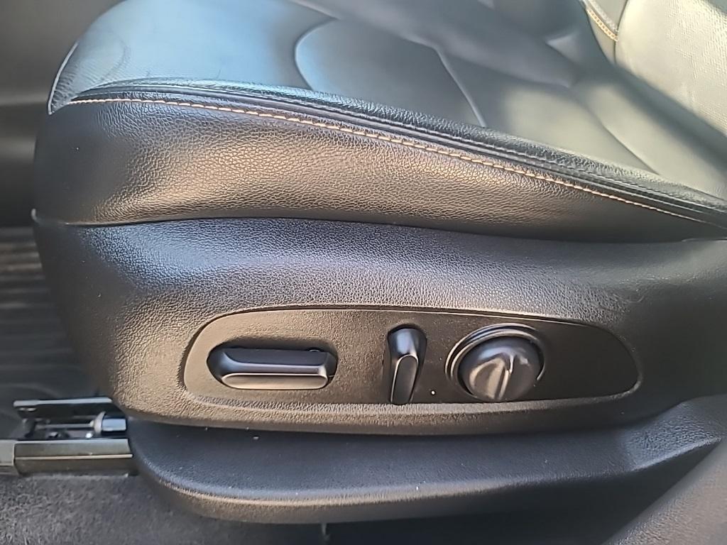 used 2019 Chevrolet Equinox car, priced at $15,988