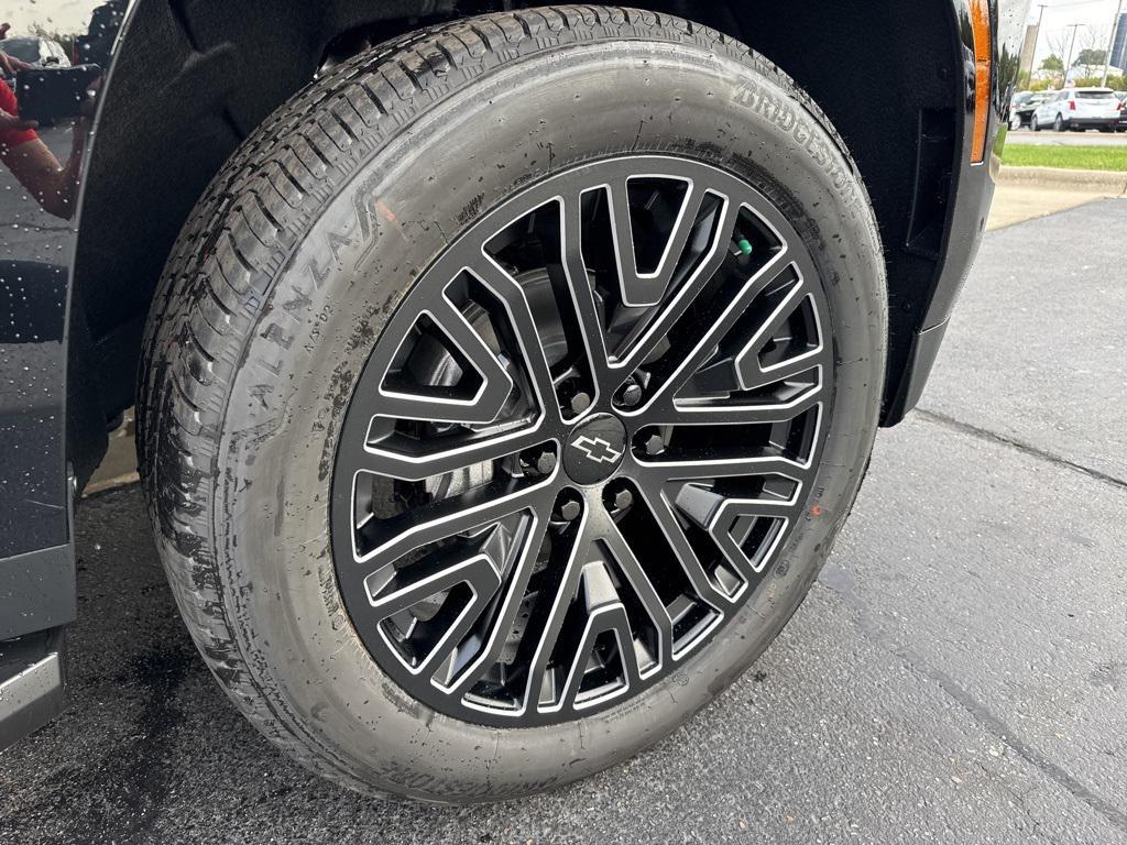 new 2026 Chevrolet Suburban car, priced at $85,242