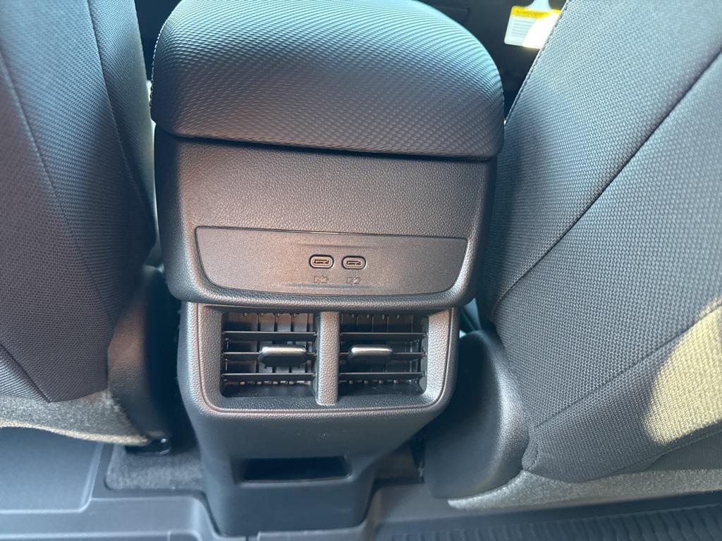 new 2026 Chevrolet Equinox car, priced at $31,729